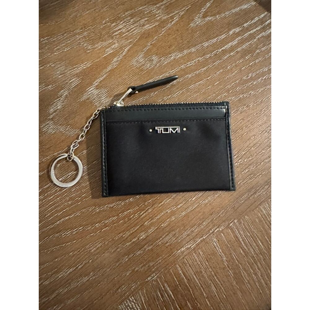 TUMI Zip Card Case w/Key Chain Black Nylon